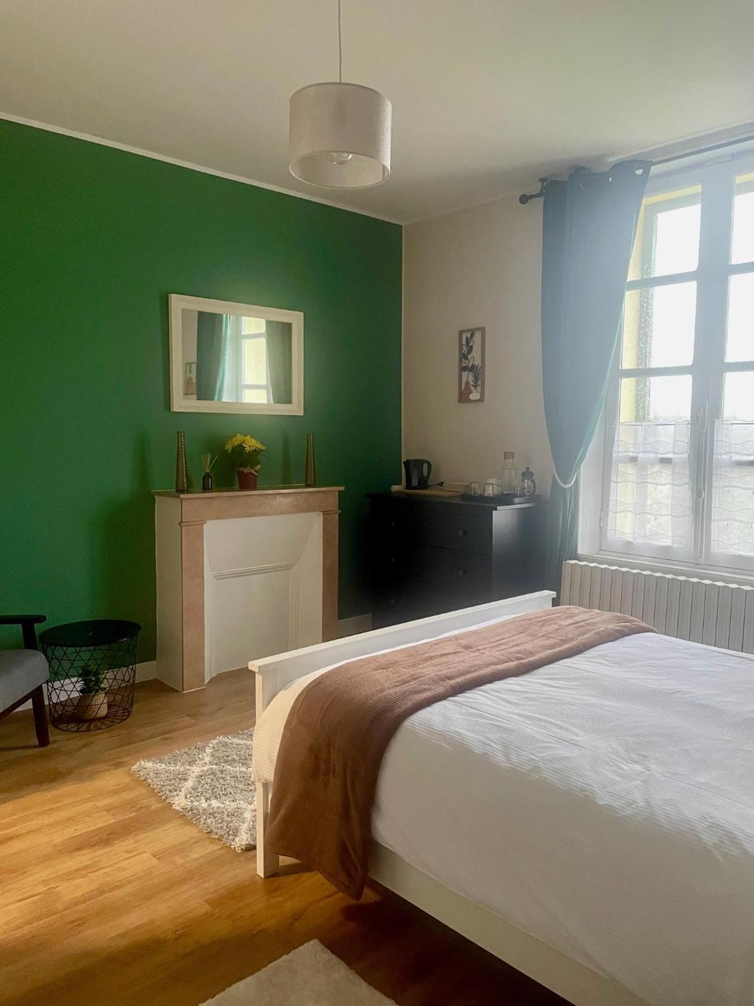 Maison Du Verger Le Vigeant Bagian luar foto